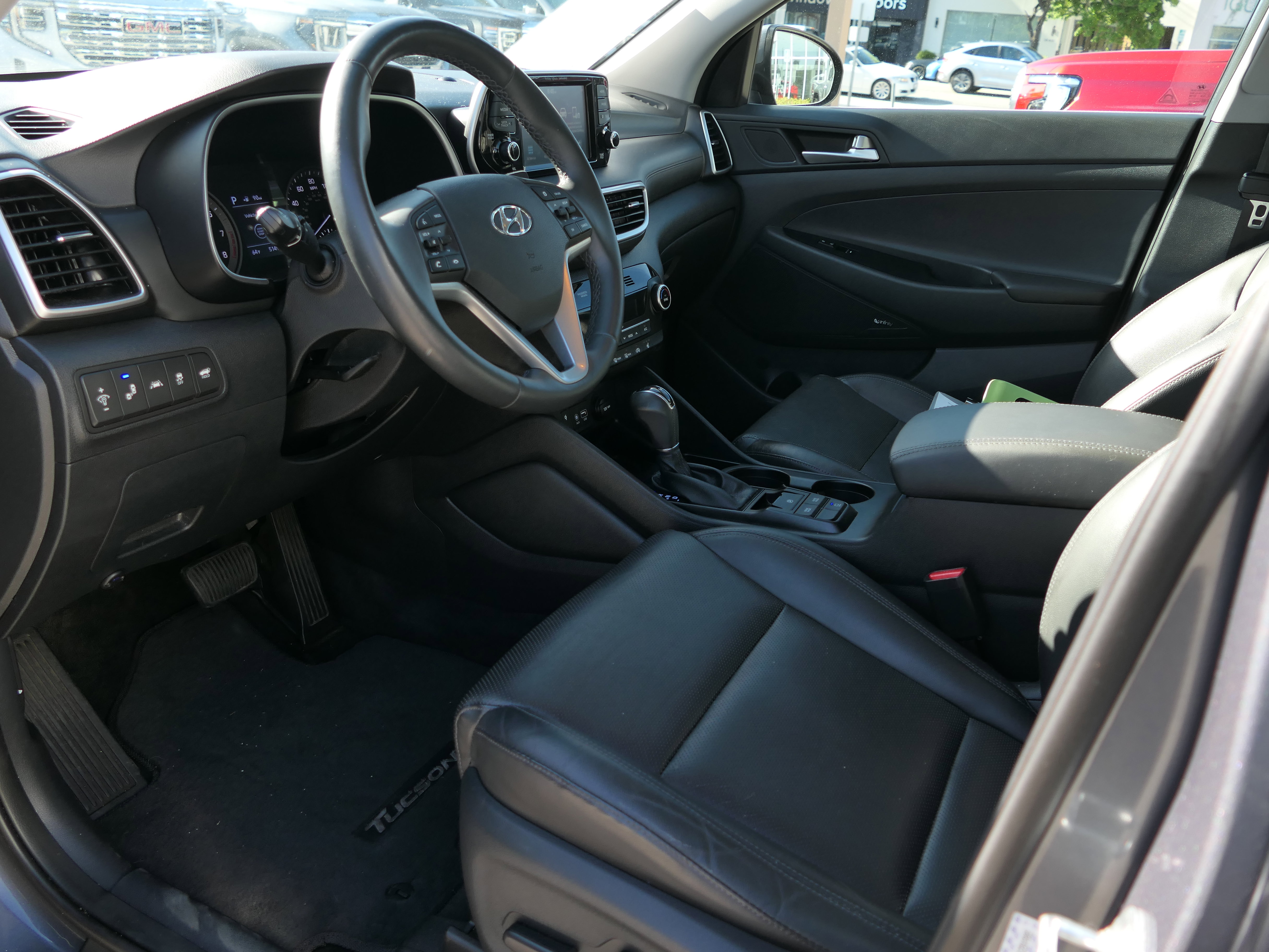 Used 2021 Hyundai Tucson Limited w/ Cargo Package FWD image 12