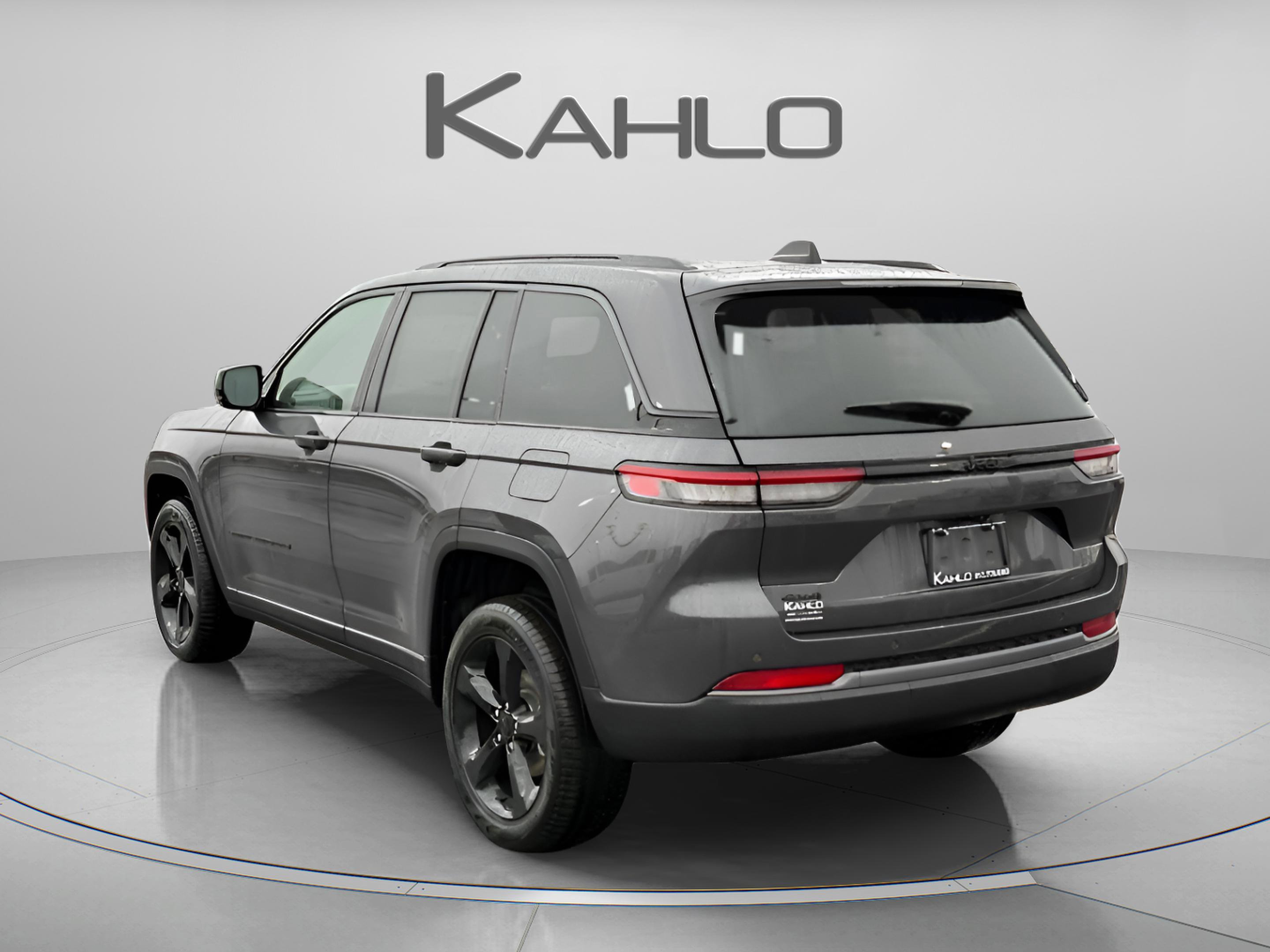 New 2026 Jeep Grand Cherokee Limited image 3