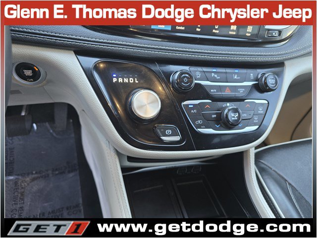 Certified 2024 Chrysler Pacifica Limited image 18