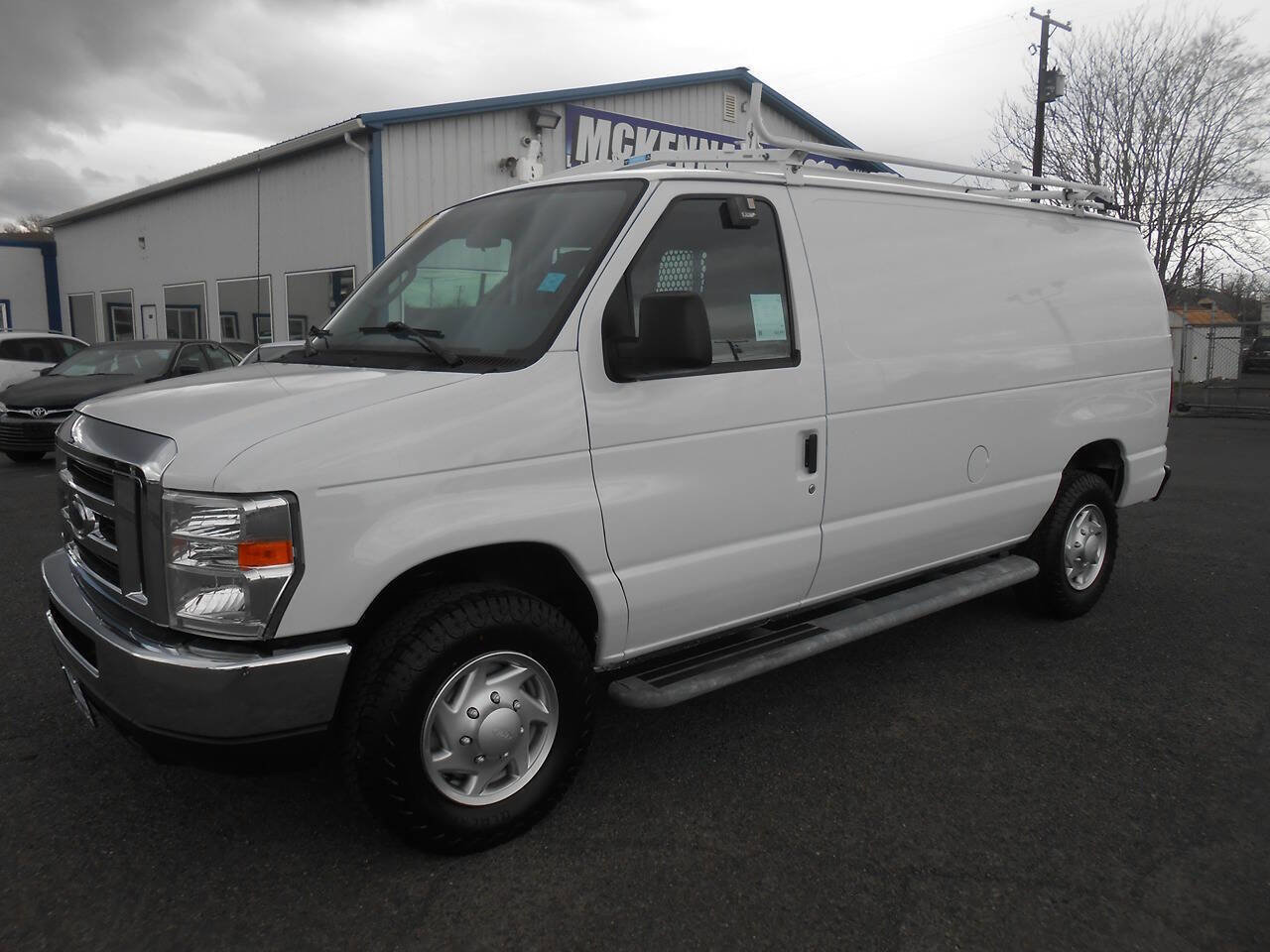 Used 2013 Ford E-250 and Econoline 250 w/ PWR Group image 5