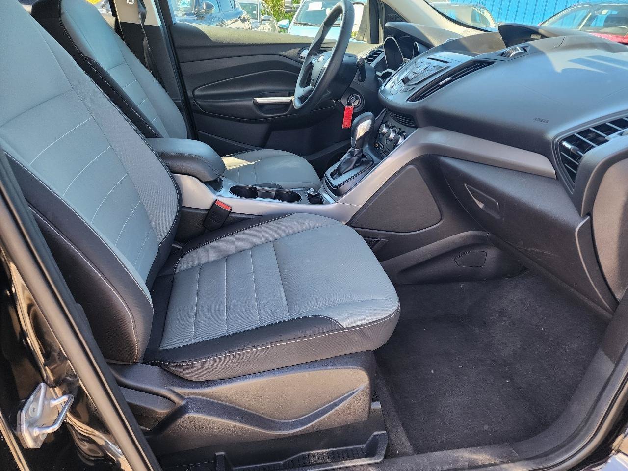 Used 2016 Ford Escape SE AWD/4WD image 30