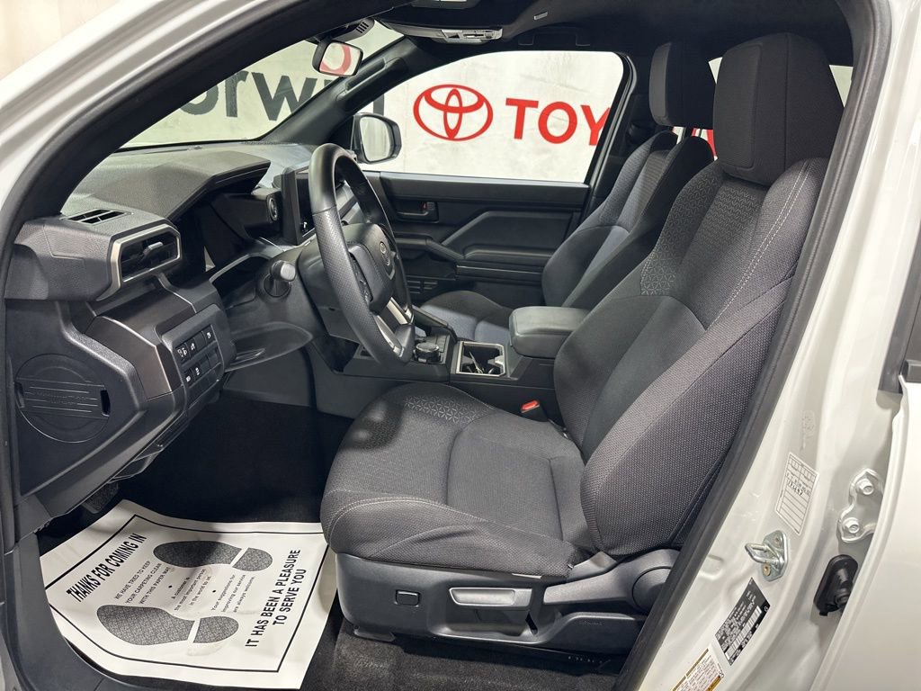 Used 2025 Toyota 4Runner SR5 image 24