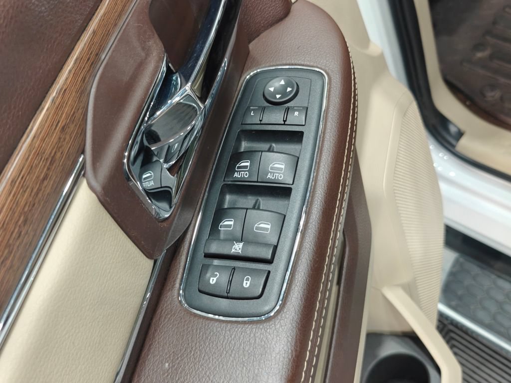 Used 2017 RAM 1500 Laramie w/ Convenience Group AWD/4WD image 61