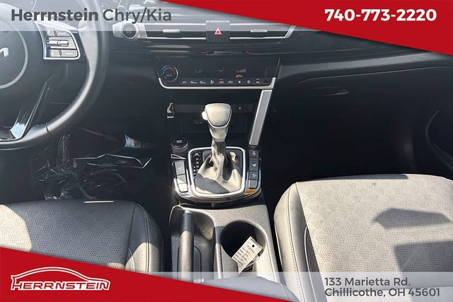 Used 2023 Kia Seltos EX AWD/4WD image 14