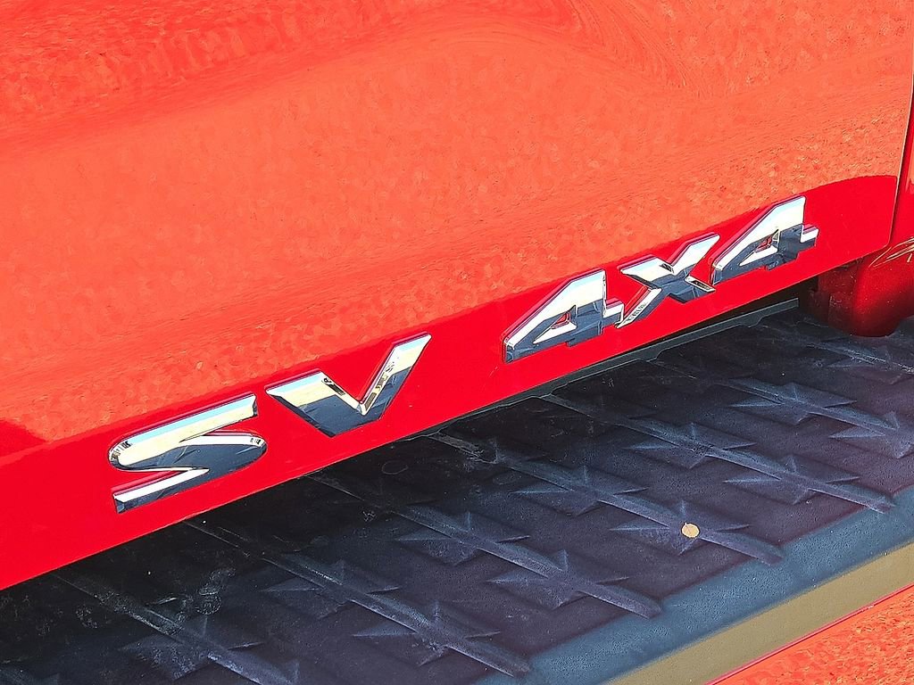 Used 2024 Nissan Titan SV w/ SV Convenience Package image 14