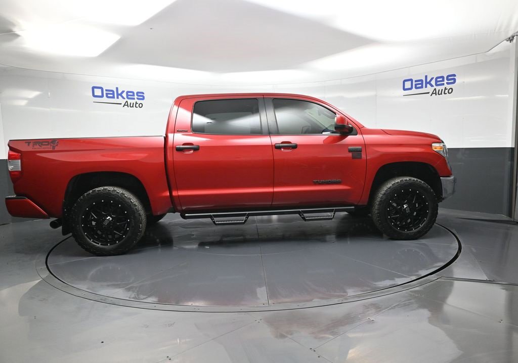 Used 2021 Toyota Tundra Limited w/ Limited Premium Package image 9