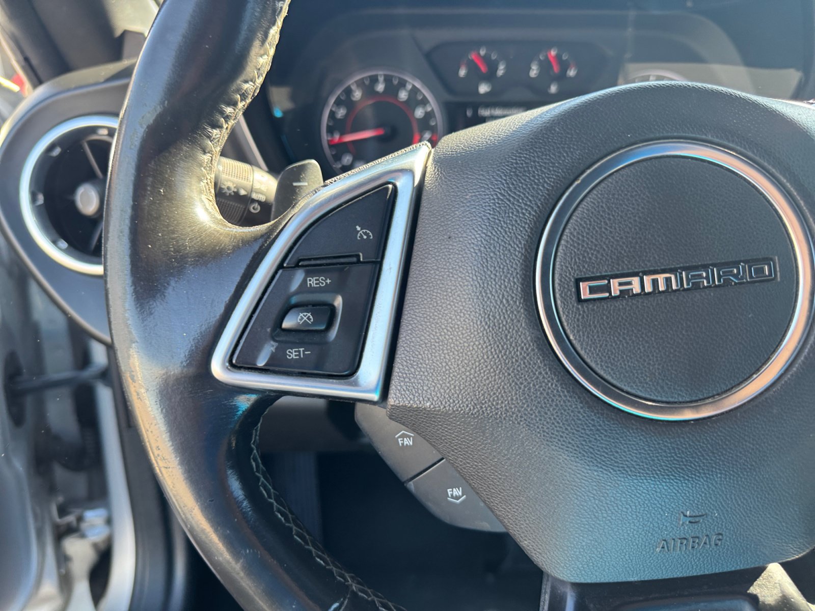Used 2018 Chevrolet Camaro LT RWD image 22