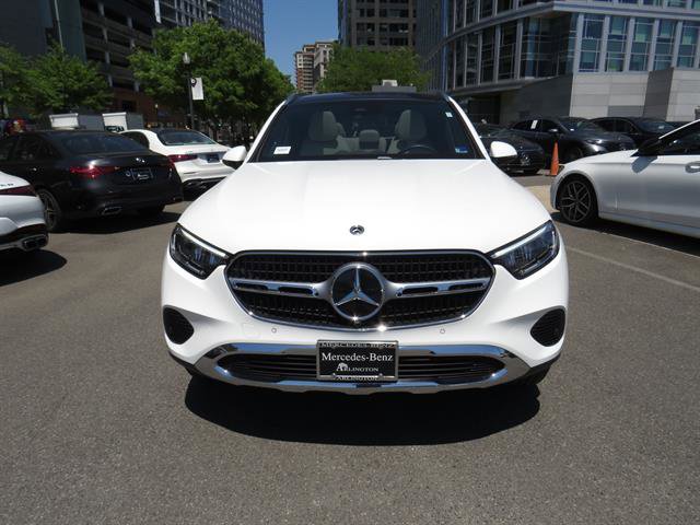 Used 2025 Mercedes-Benz GLC 350e 4MATIC image 6
