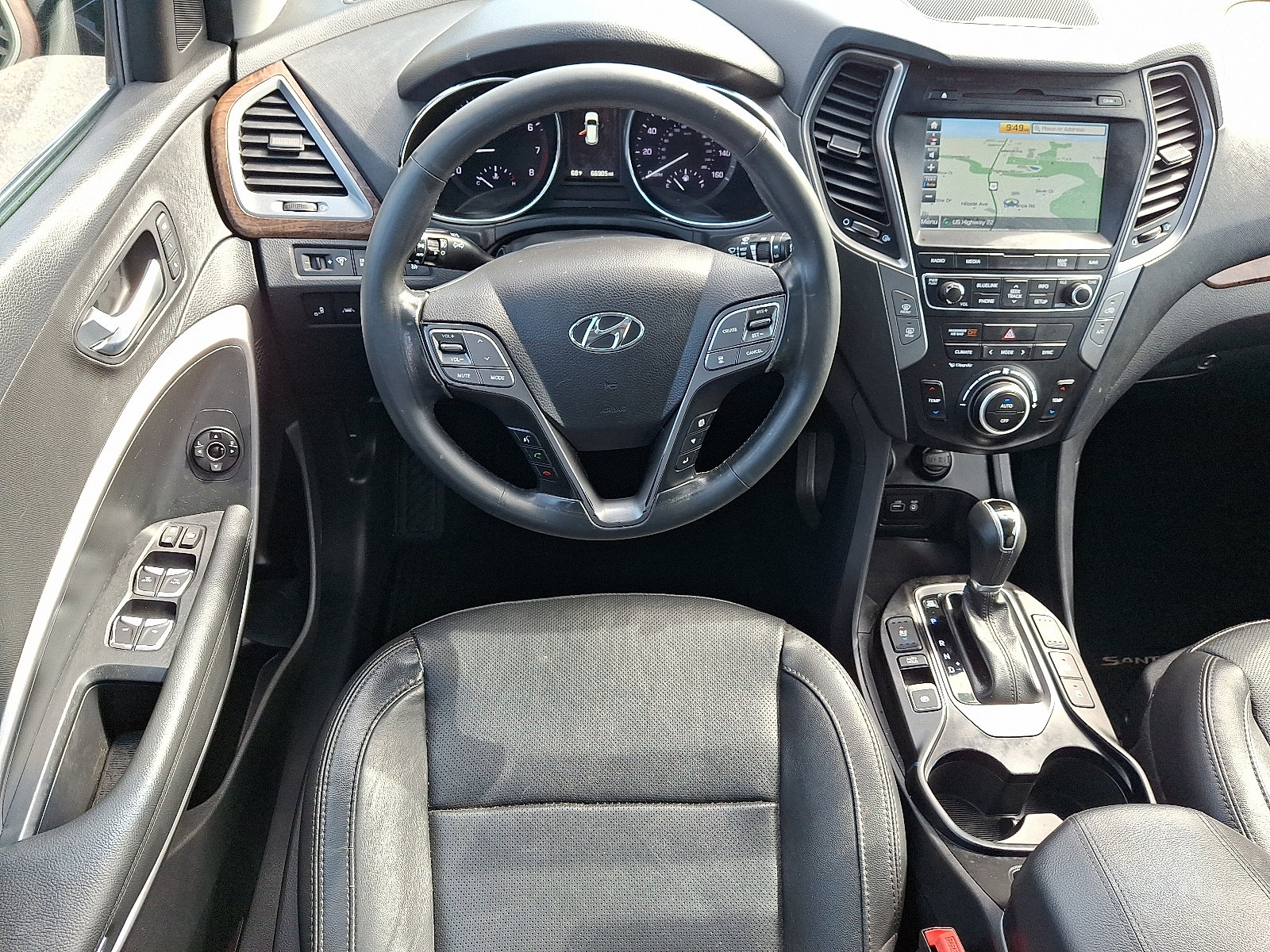 Used 2018 Hyundai Santa Fe Sport w/ 2.0T Ultimate Tech Package 05 AWD/4WD image 12