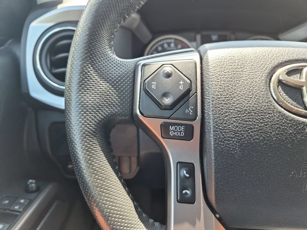 Used 2023 Toyota Tacoma SR5 RWD image 18
