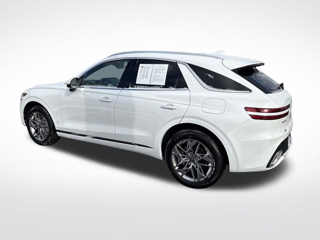 Used 2025 Genesis GV70 2.5T Select w/ Select Package image 3