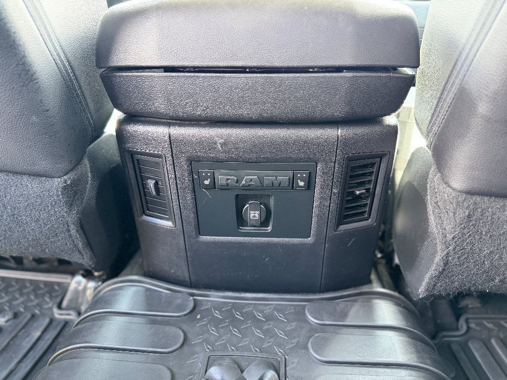 Used 2017 RAM 1500 Laramie w/ Convenience Group AWD/4WD image 22