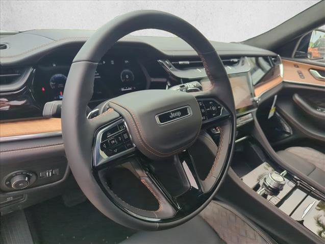 New 2026 Jeep Grand Cherokee Summit AWD/4WD image 18