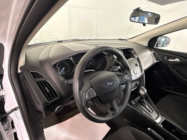 Used 2018 Ford Focus SE FWD image 18