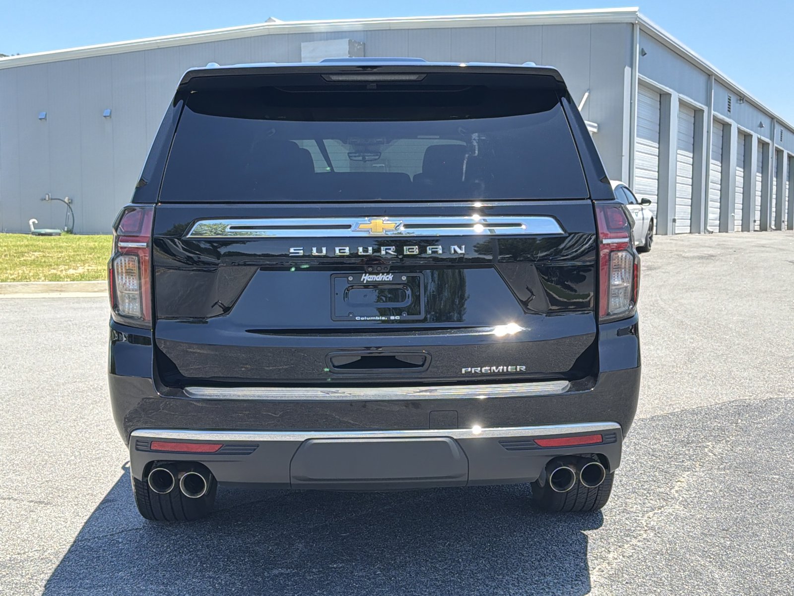 Used 2024 Chevrolet Suburban Premier w/ Premium Package RWD image 11