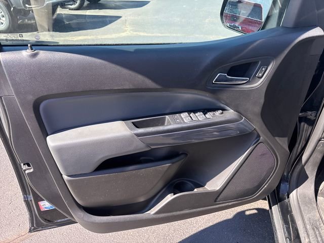 Used 2020 Chevrolet Colorado Z71 w/ Z71 Midnight Edition image 18