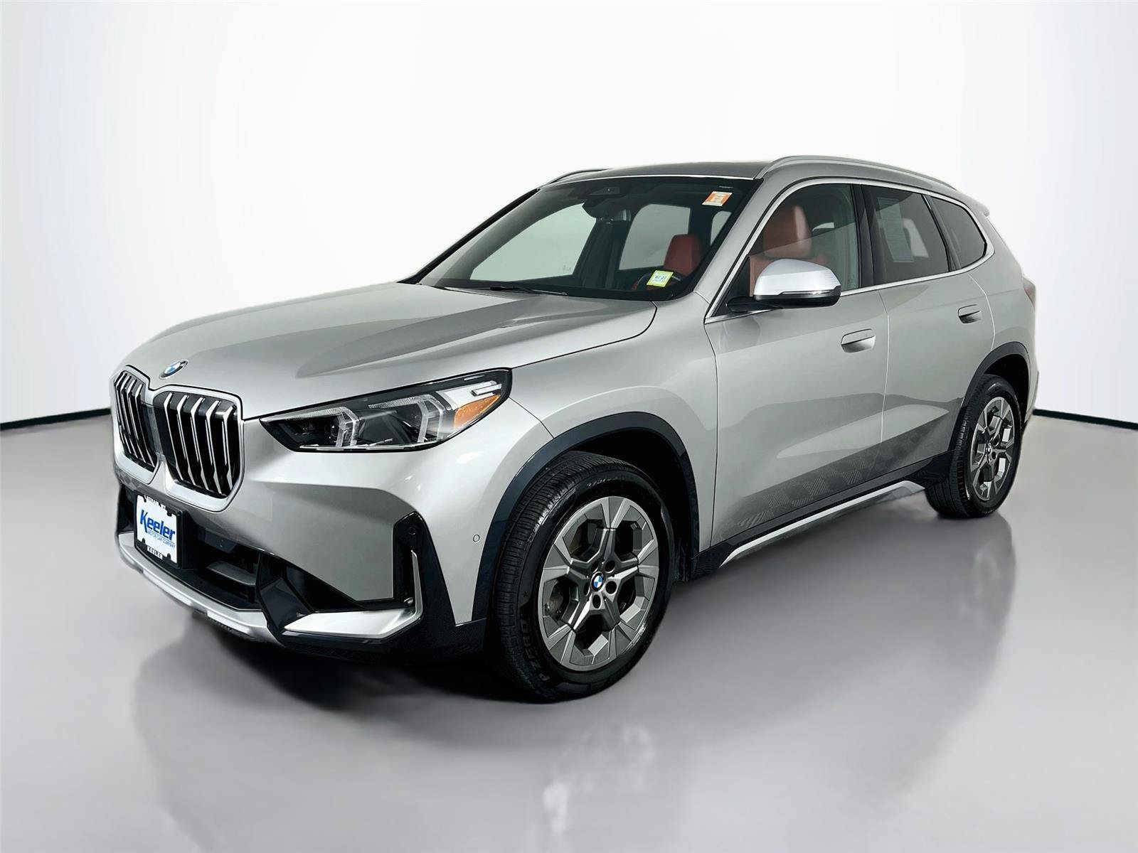Used 2024 BMW X1 xDrive28i w/ Convenience Package AWD/4WD image 2