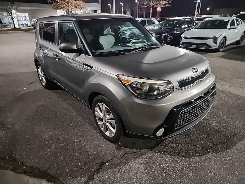 Certified 2016 Kia Soul + image 5