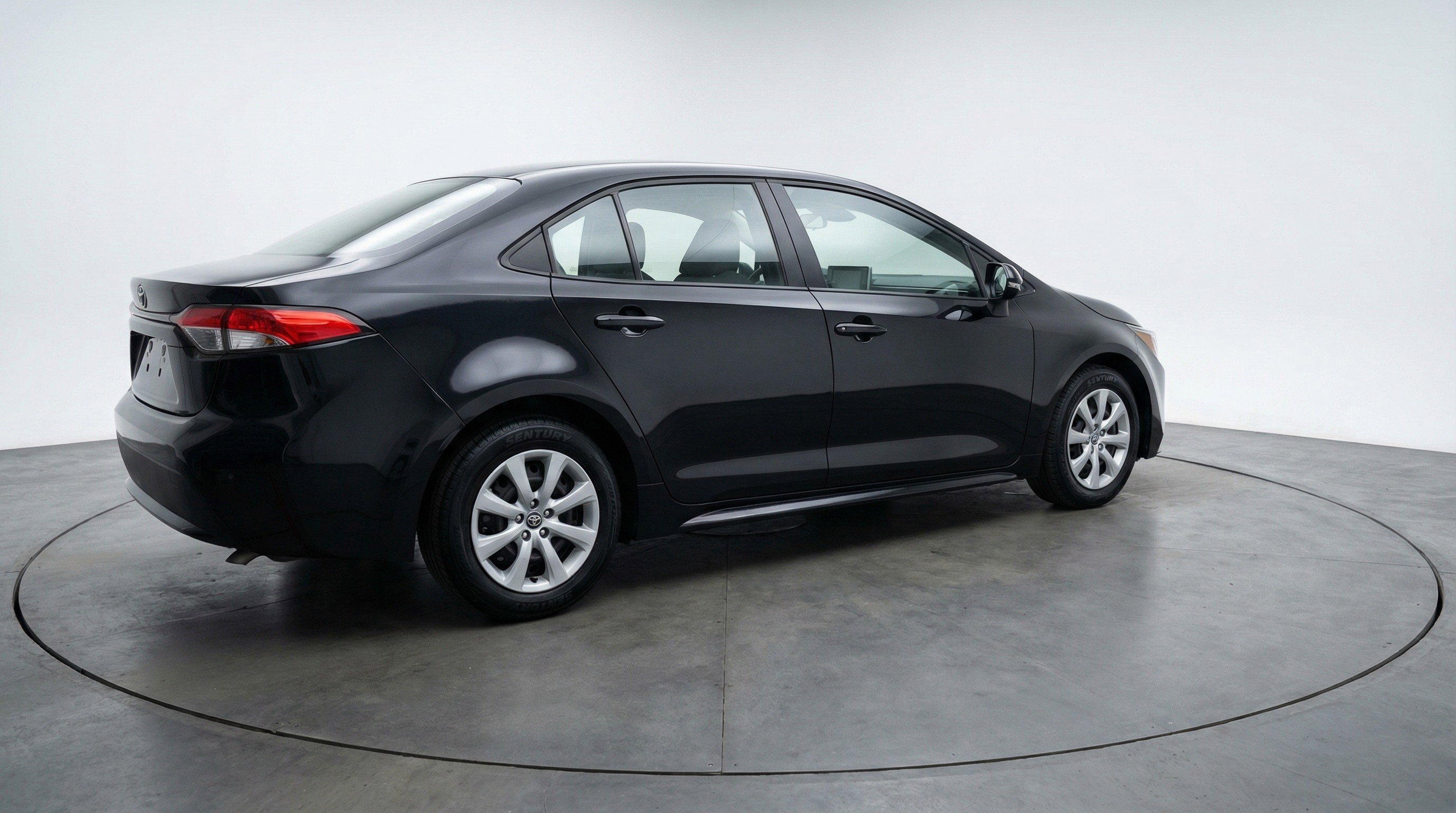 Used 2025 Toyota Corolla LE FWD image 9