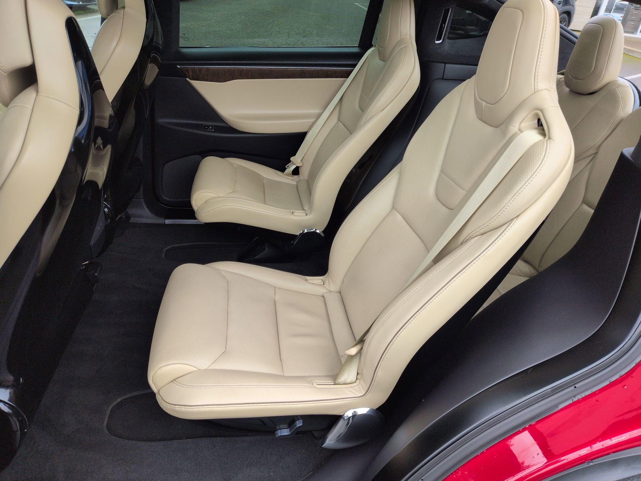 Used 2016 Tesla Model X 90D image 23