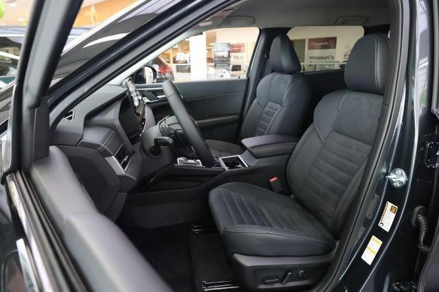 New 2026 Nissan Rogue SL AWD/4WD image 17