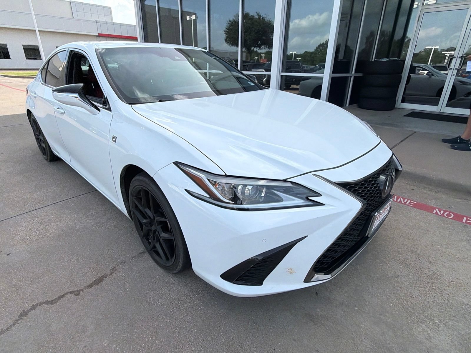 Used 2019 Lexus ES 350 F Sport w/ Accessory Package 2 FWD image 4