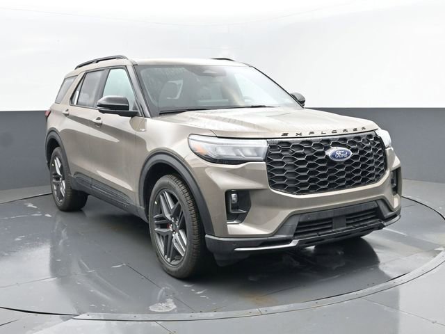 New 2026 Ford Explorer ST-Line w/ ST-Line Street Pack AWD/4WD image 3