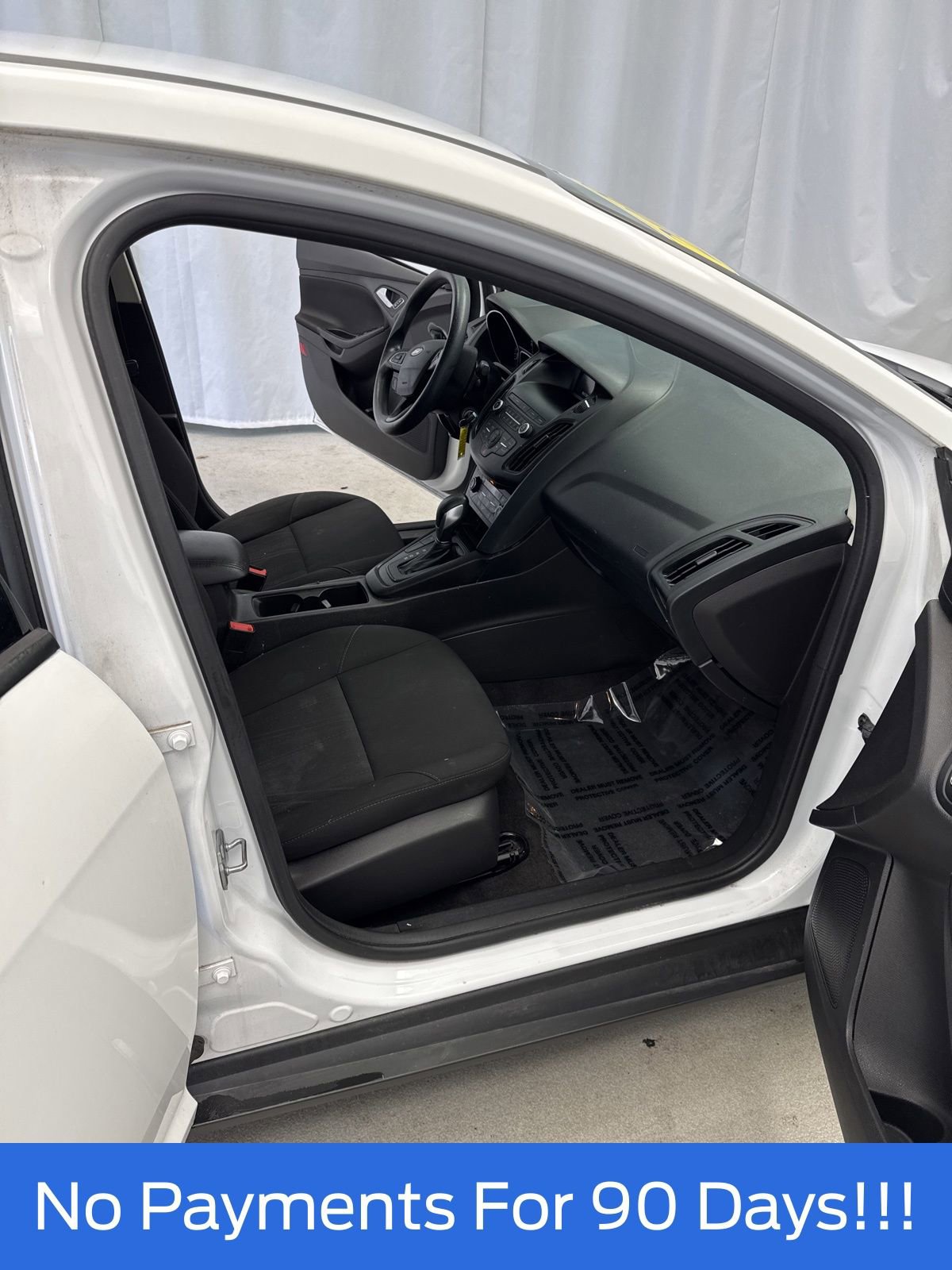 Certified 2018 Ford Focus SE image 24