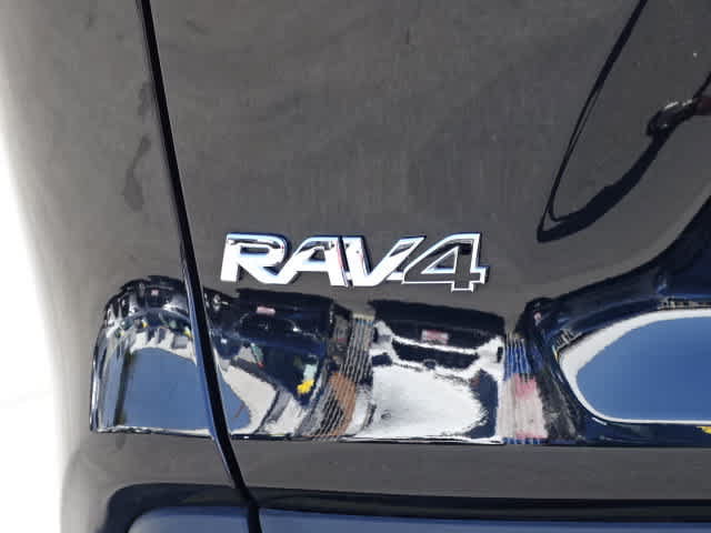 Certified 2025 Toyota RAV4 LE FWD image 13