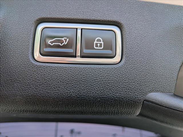 Used 2022 Kia Sorento EX w/ Panoramic Sunroof Package FWD image 7