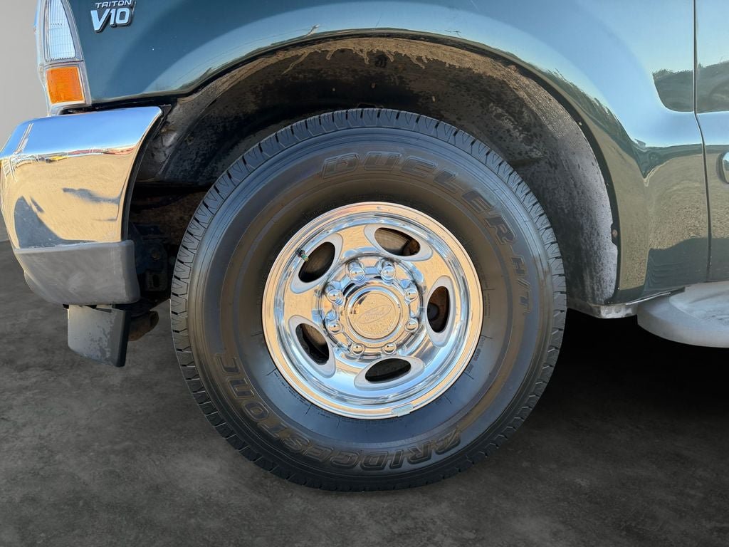 Used 2003 Ford F350 Lariat RWD image 4