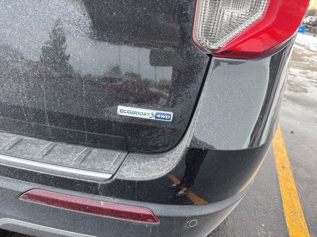 Used 2020 Ford Explorer Platinum w/ Premium Technology Package image 4