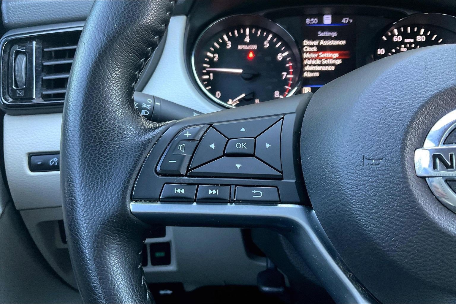 Used 2022 Nissan Rogue Sport SL image 9