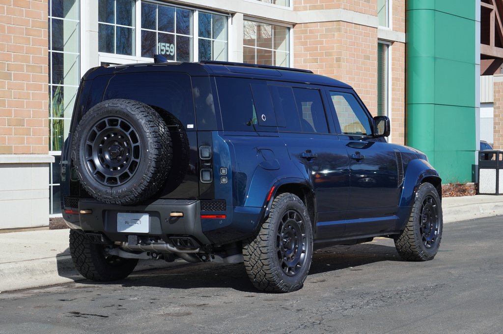 New 2026 Land Rover Defender 110 OCTA AWD/4WD image 7