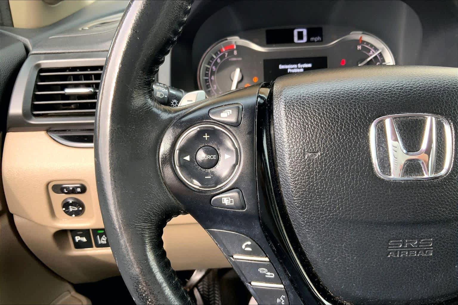Used 2016 Honda Pilot Touring image 24