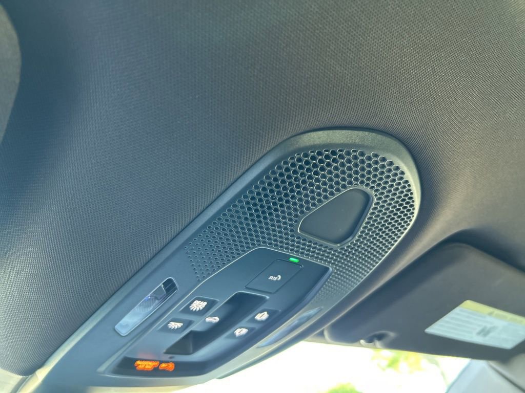 Used 2024 Porsche Panamera 4 image 16