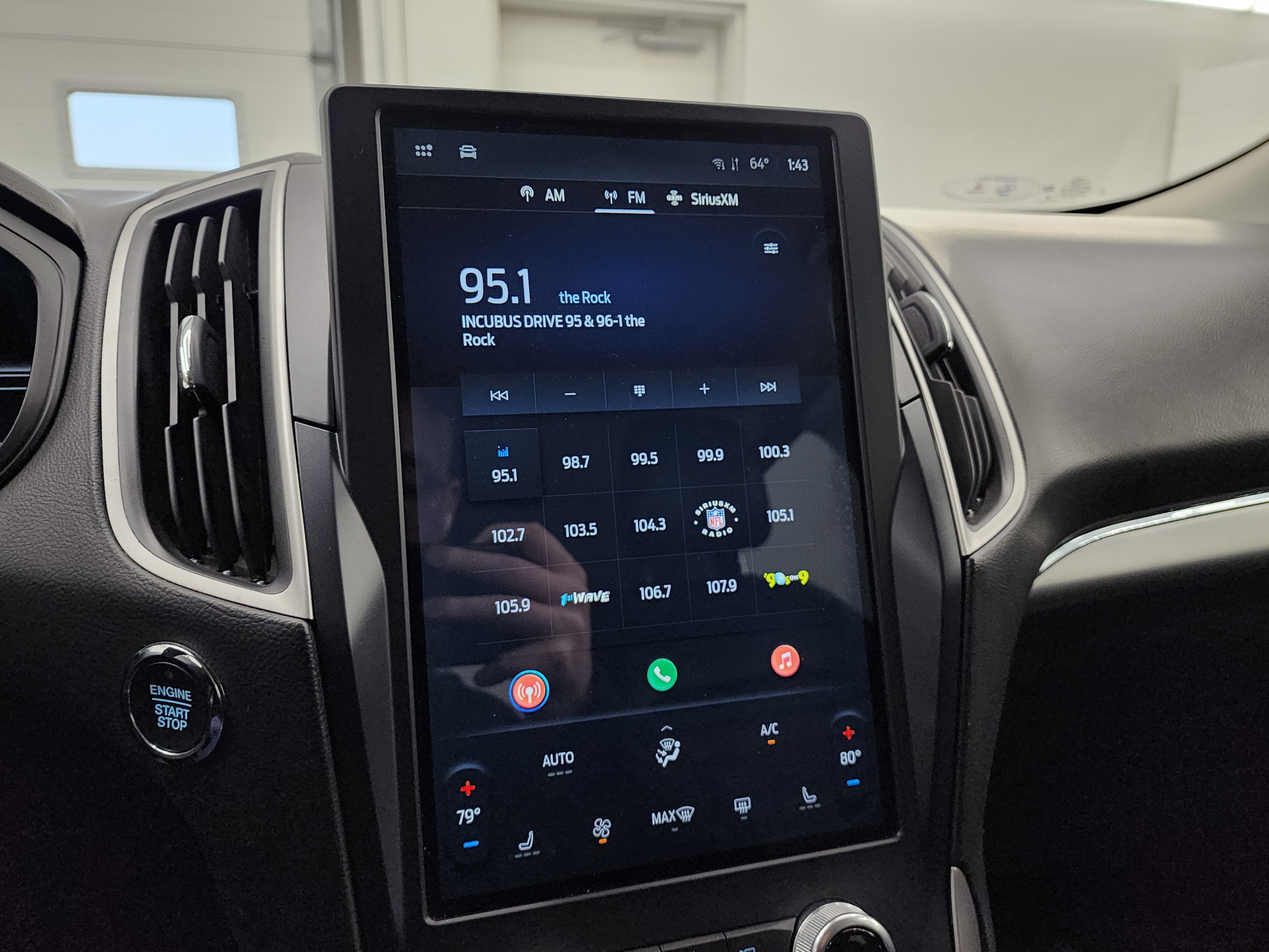 Used 2022 Ford Edge SEL image 39