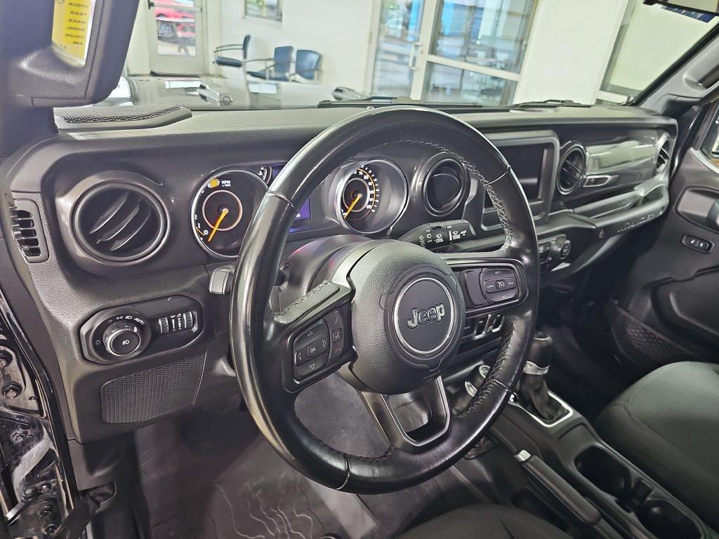 Used 2022 Jeep Wrangler Unlimited Sport AWD/4WD image 19