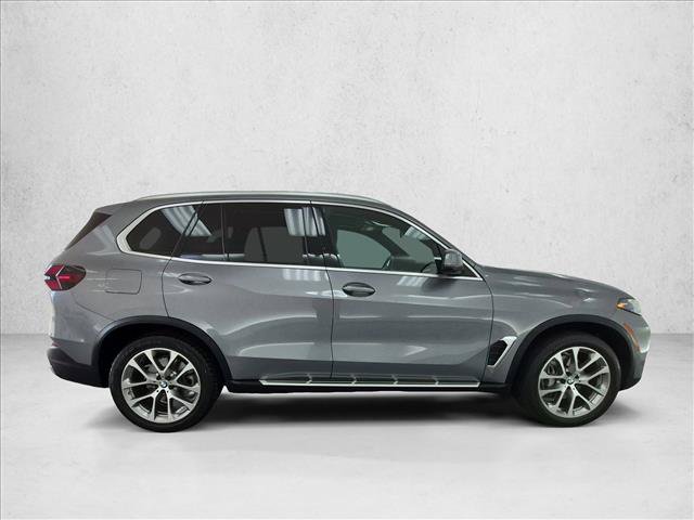Used 2025 BMW X5 sDrive40i RWD image 4