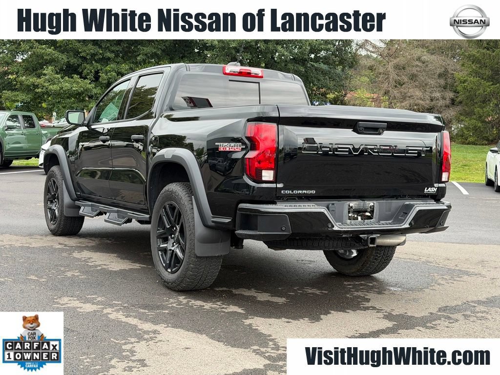 Used 2025 Chevrolet Colorado Trail Boss AWD/4WD image 4