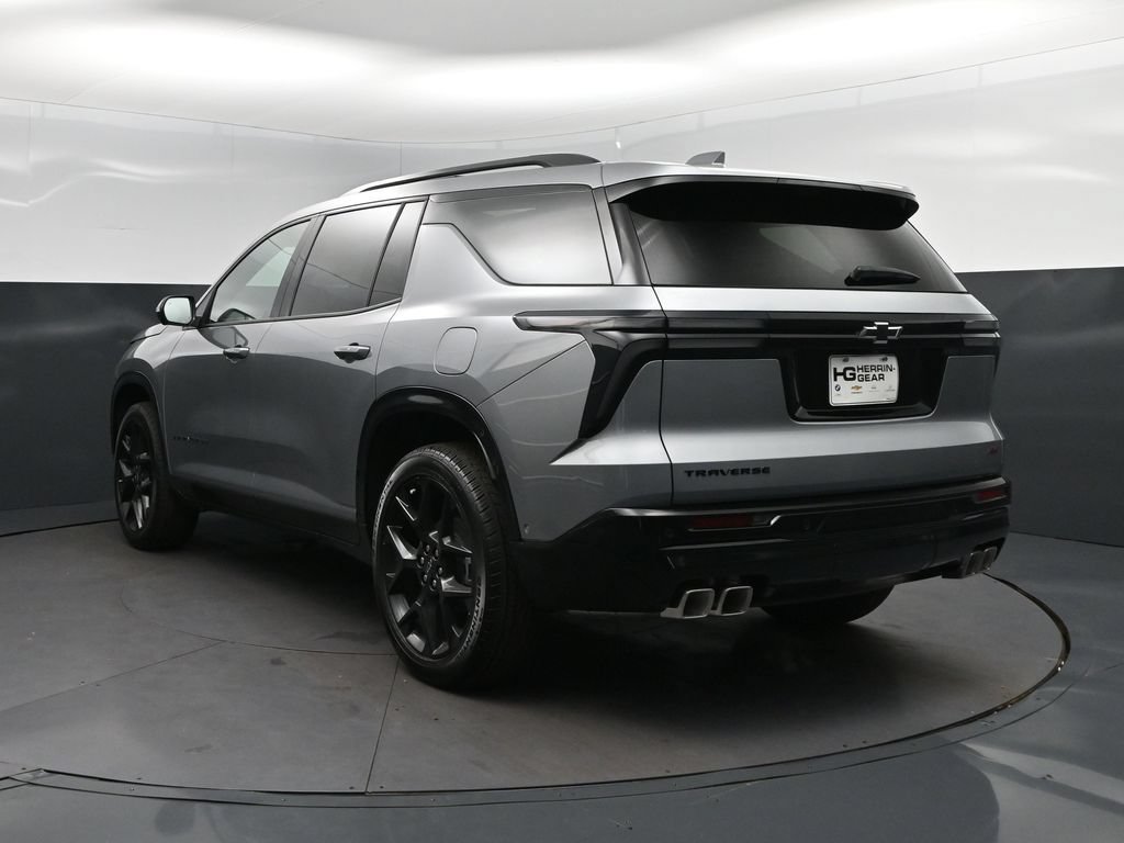New 2026 Chevrolet Traverse RS w/ LPO, Floor Liner Package FWD image 5