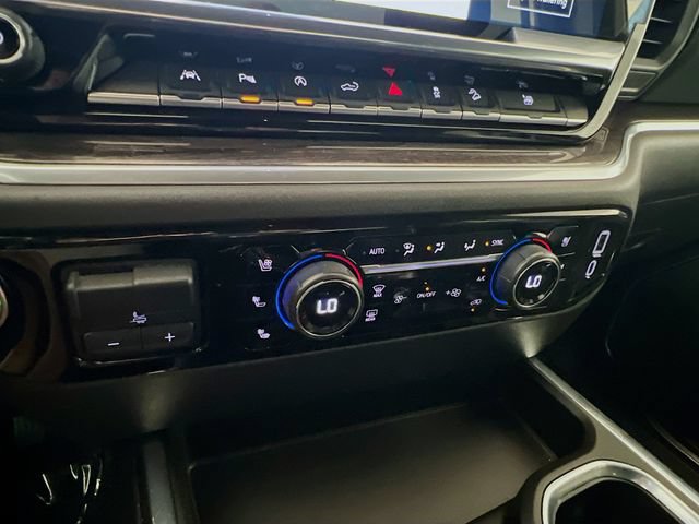 Used 2025 Chevrolet Silverado 1500 LTZ AWD/4WD image 22