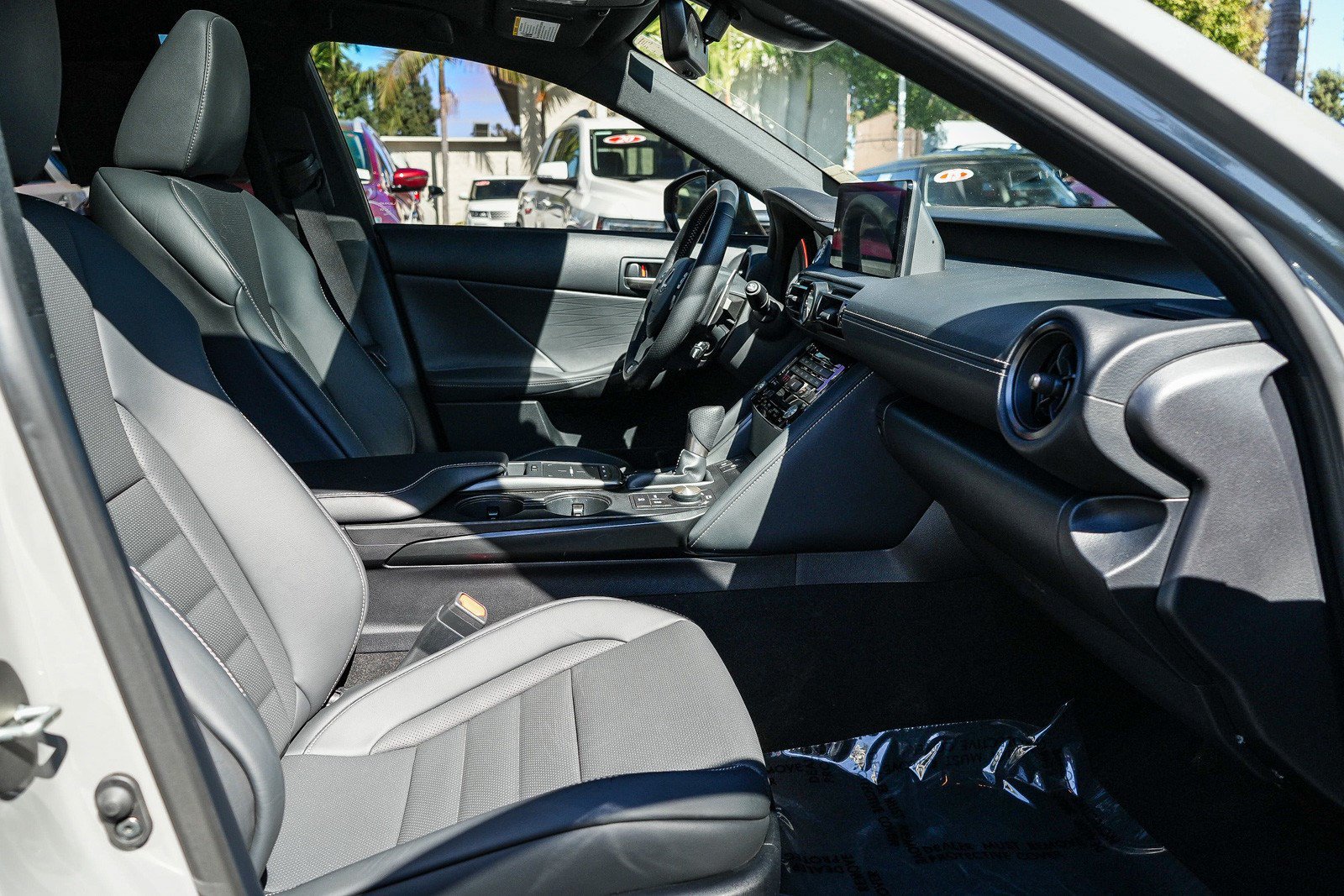 Used 2024 Lexus IS 350 F Sport w/ Navigation Package RWD image 15