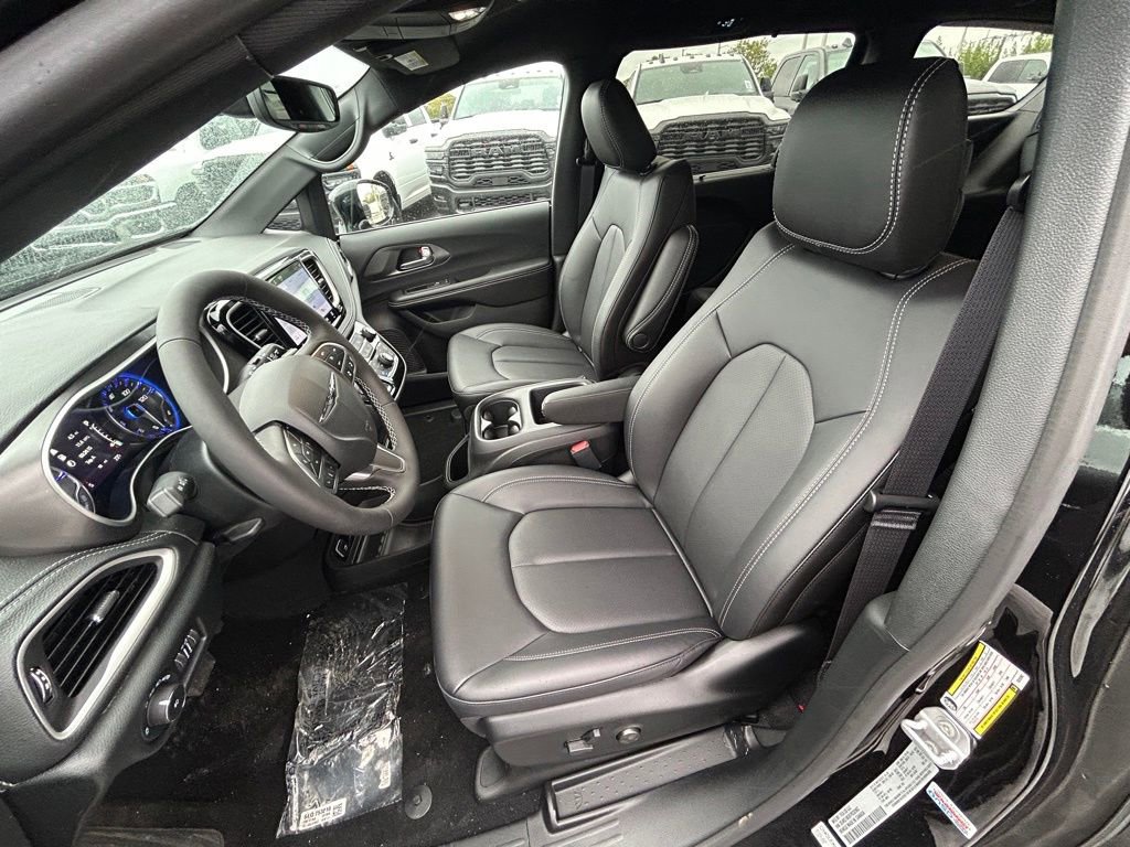 New 2026 Chrysler Pacifica Select image 27