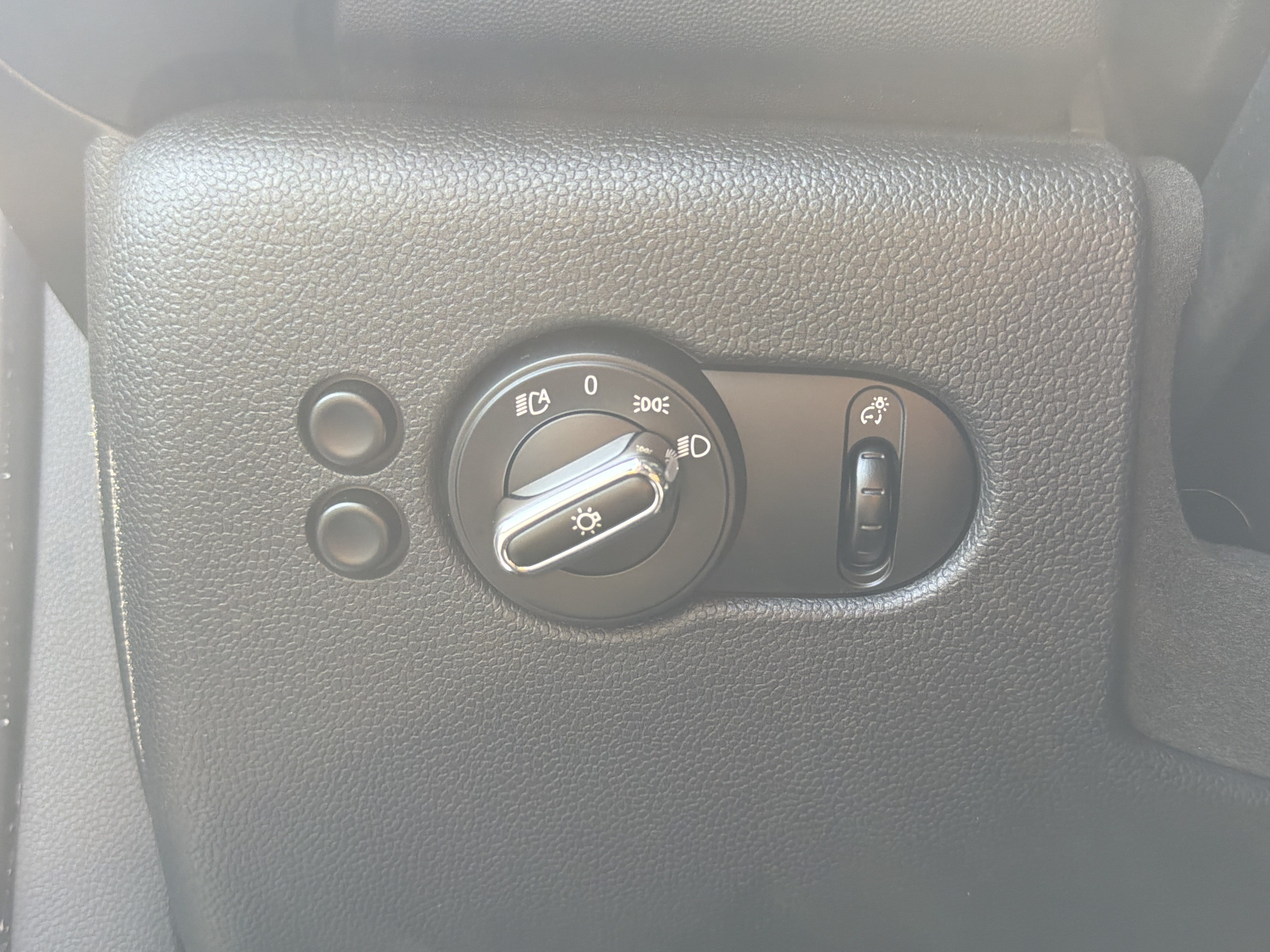 Used 2016 MINI Cooper 4-Door Hardtop FWD image 56