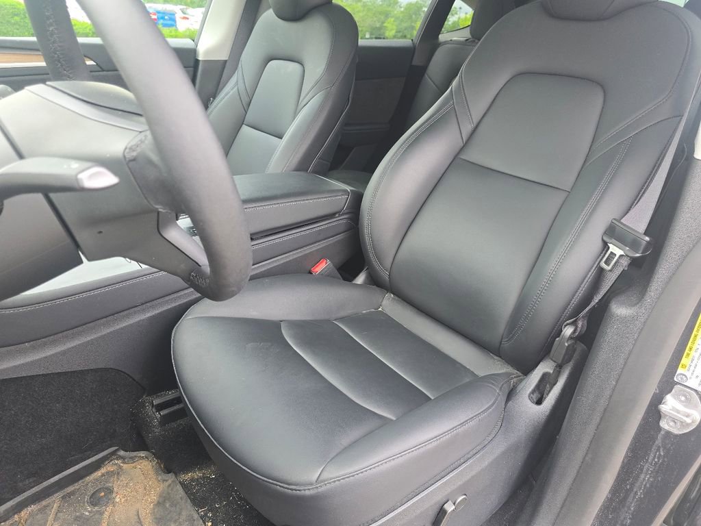 Used 2024 Tesla Model Y Performance AWD/4WD image 18