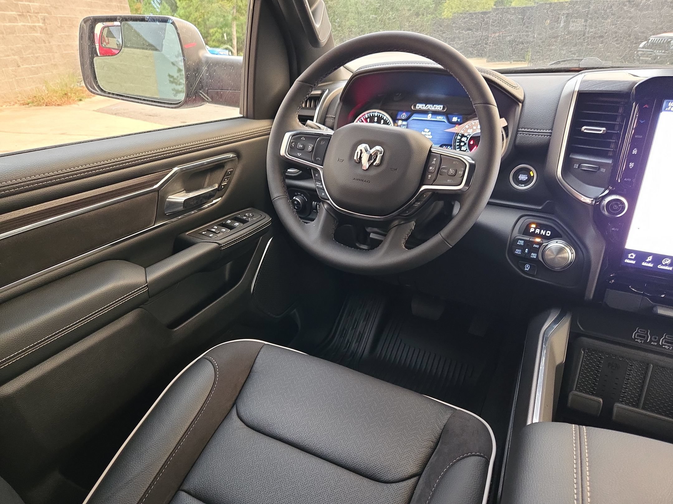 New 2027 RAM 1500 Laramie AWD/4WD image 9