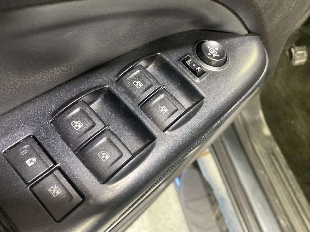 Used 2017 Chevrolet Colorado Z71 AWD/4WD image 31