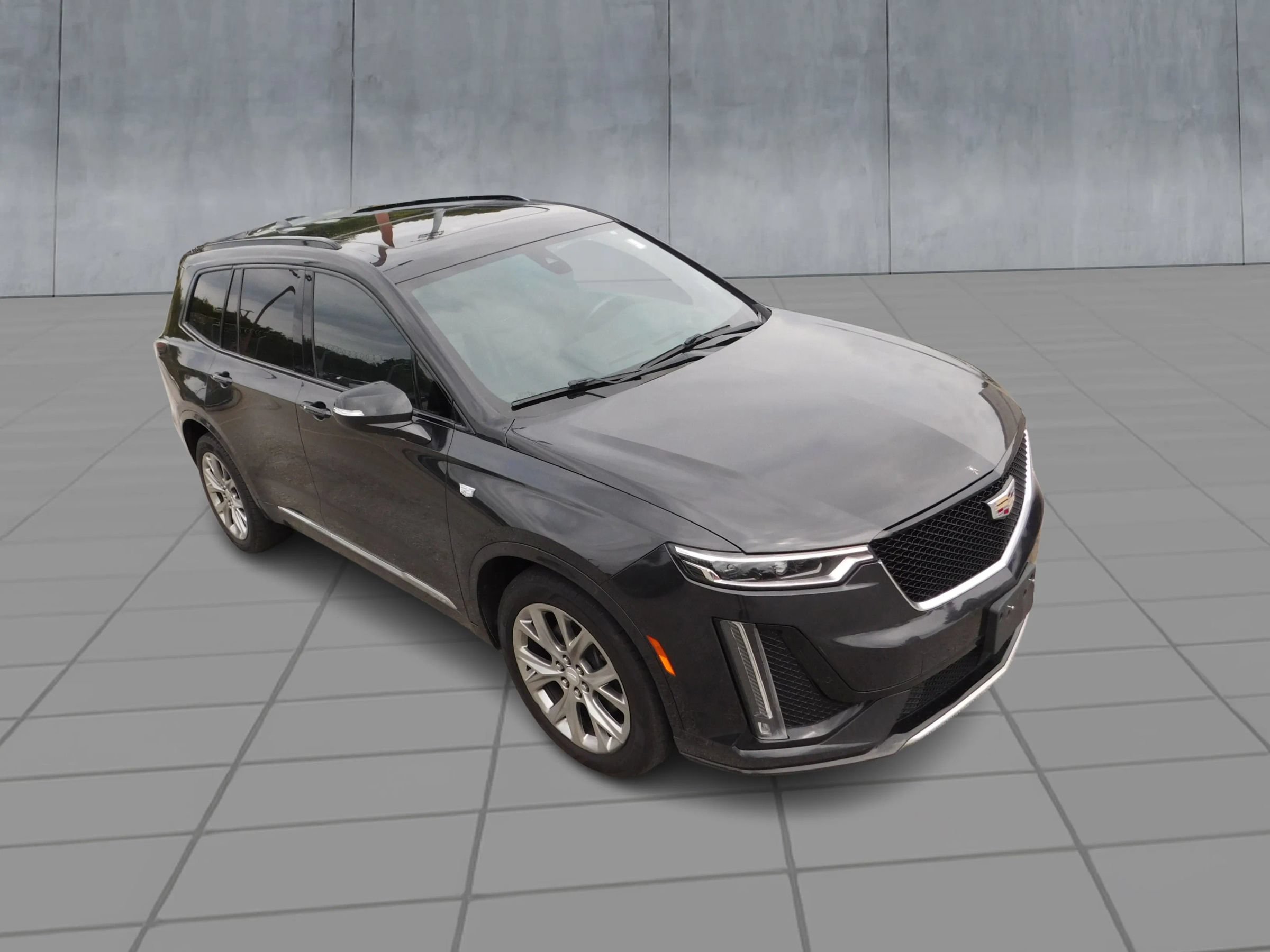 Used 2020 Cadillac XT6 Sport w/ Platinum Package AWD/4WD image 2