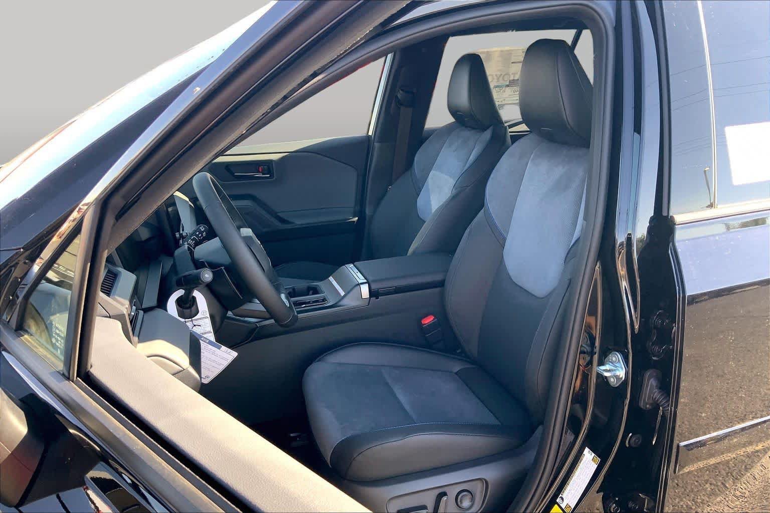 New 2026 Toyota RAV4 XSE w/ Panoramic Sun Roof Package AWD/4WD image 9